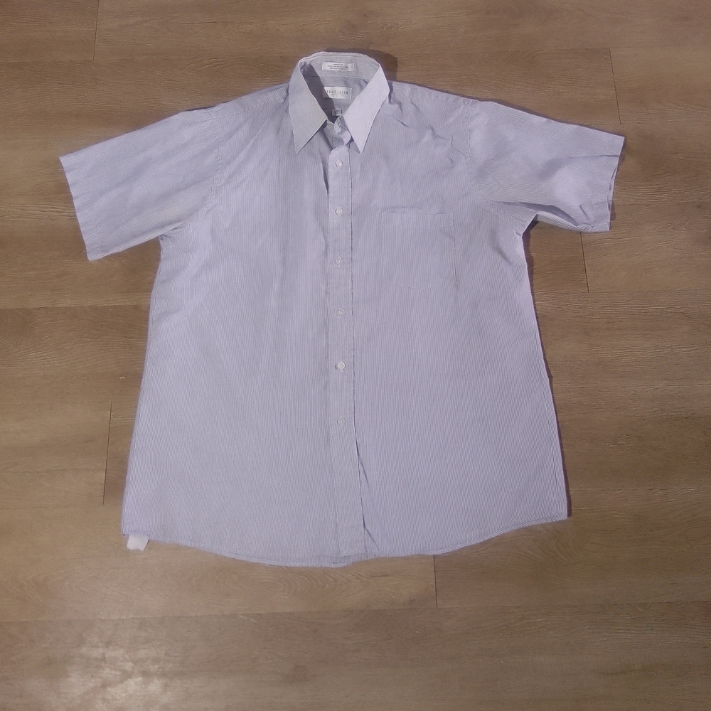 Van Heusen Men's Light Blue Casual Button Down Shirt